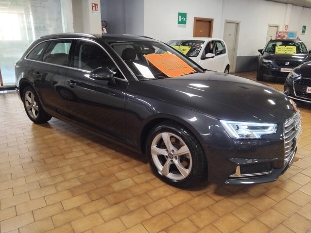 Audi A4 Avant 35 TDI S tronic Business Sport usato a VIGEVANO
