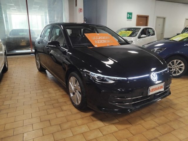 Volkswagen Golf 2.0 TDI 150 CV DSG SCR Style usato a VIGEVANO