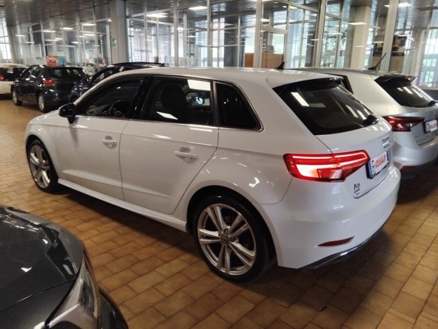 Audi A3 SPORTBACK 40 e-tron S tronic S-LINE 18" PLUG IN - foto 4 di 4