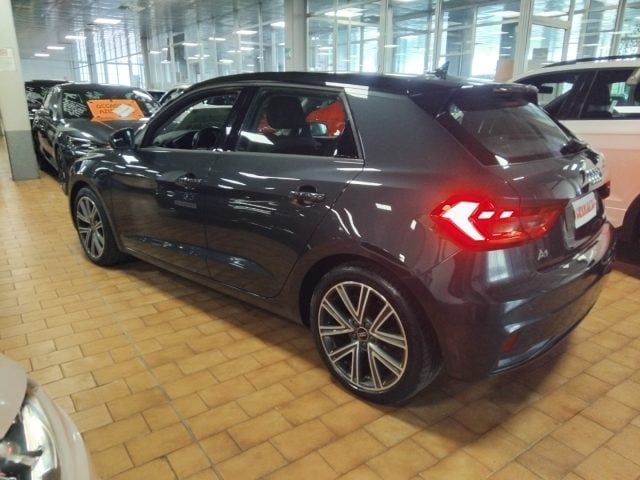Audi A1 SPORTBACK 30 TFSI Advanced 17" LED - foto 4 di 22