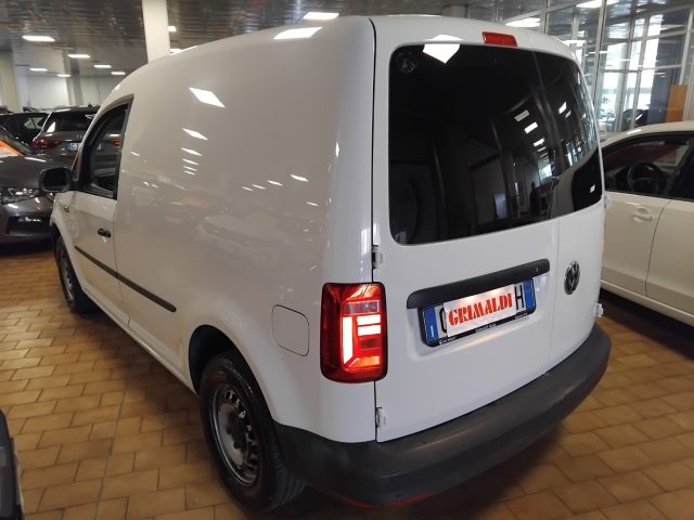 Volkswagen Caddy 1.4 TGI Trendline - foto 3 di 39