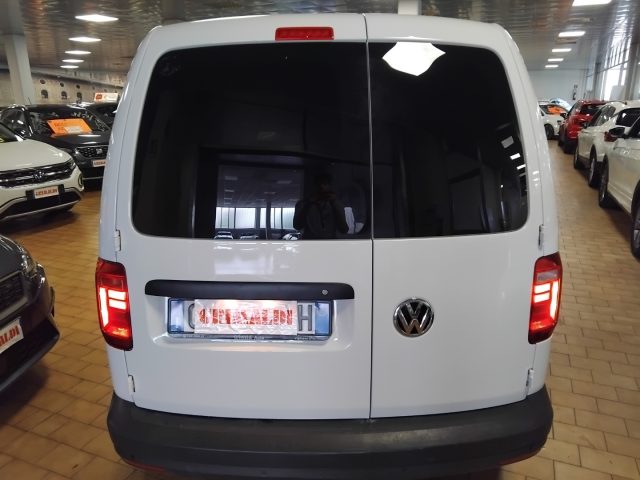 Volkswagen Caddy 1.4 TGI Trendline - foto 4 di 39