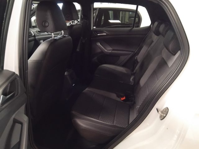 Volkswagen T-Cross 1.5 TSI DSG Style R-LINE VIDEO, del 2021, 62.144 km, in vendita a Vigevano (PV)