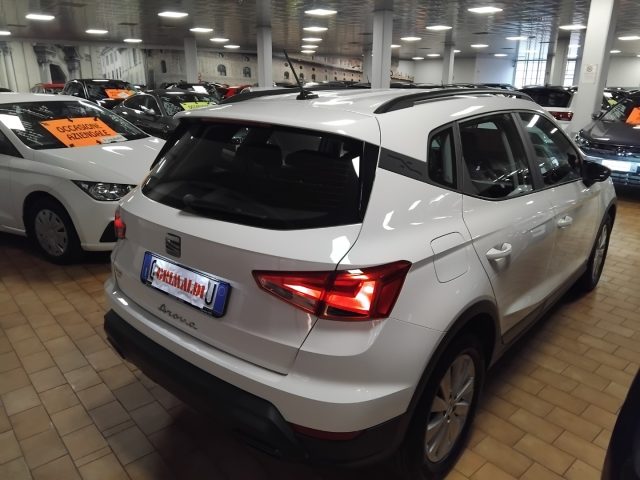 SEAT Arona 1.0 EcoTSI Reference LEGA 16" LED, del 2023, 78.257 km, in vendita a Vigevano (PV)
