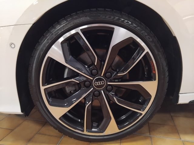 Audi A3 SPORTBACK 40 TDI quattro S tr. S line edition 19" - foto 3 di 4