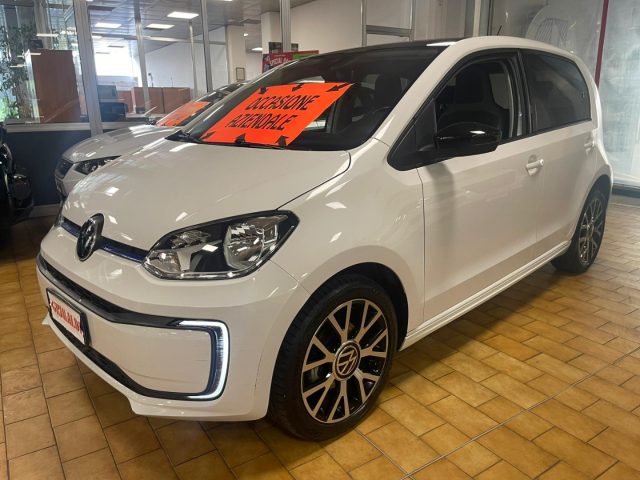 Volkswagen e-up! 82 CV LONG RANGE 32,3KW/H 16" VIDEO - foto 4 di 20