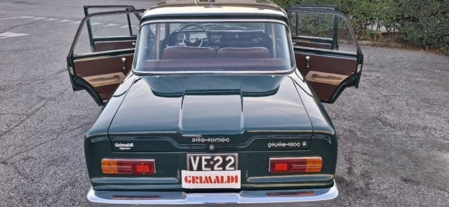 Alfa Romeo Giulietta 1.300 RESTAURATA TARGHE VENEZIA - foto 2 di 4