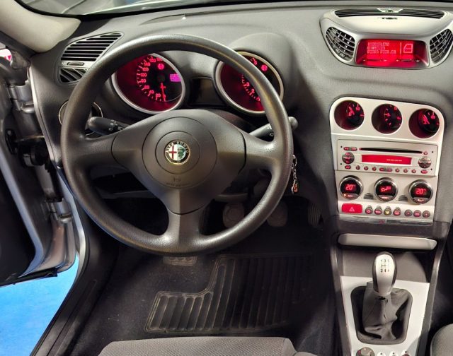 Alfa Romeo 156 2.0 JTS 16V*CAMBIO MANUALE solo 37.000KM DA NUOVA - foto 4 di 41