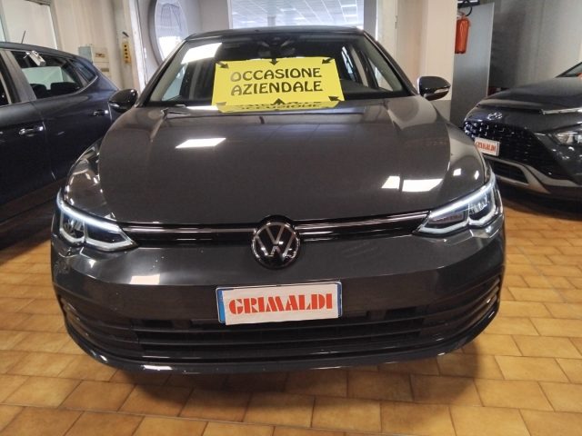 Volkswagen Golf 1.0 eTSI EVO Life DSG MHEV, del 2024, 30.738 km, in vendita a Vigevano (PV)