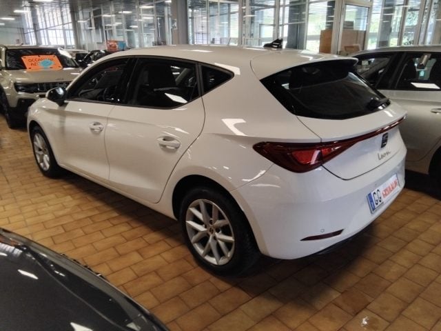 SEAT Leon 1.0 eTSI DSG Business MHEV - foto 4 di 4