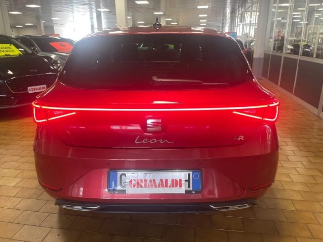 SEAT Leon 1.5 TSI FR 18" VIDEO LED C/GRIMALDI SPECIAL DAY - foto 4 di 4