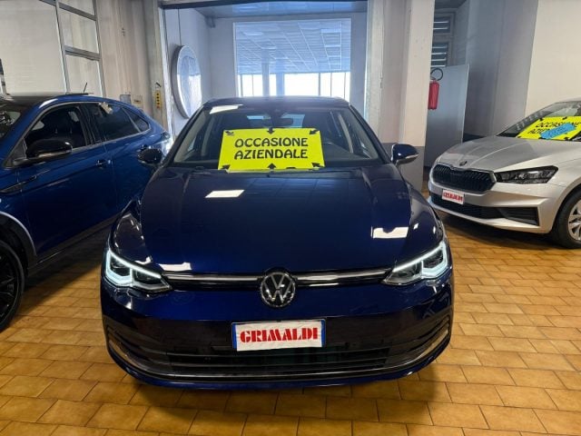 Volkswagen Golf 2.0 TDI DSG SCR Style matrix 17" C/GRIMALDI SP.DAY, del 2022, 47.070 km, in vendita a Vigevano (PV)