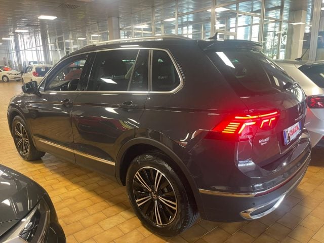 Volkswagen Tiguan 1.4 TSI eHYBRID DSG Elegance 18" MATRIX PLUG IN - foto 2 di 4