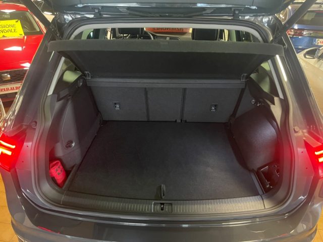 Volkswagen Tiguan 1.4 TSI eHYBRID DSG Elegance 18" MATRIX PLUG IN - foto 4 di 4