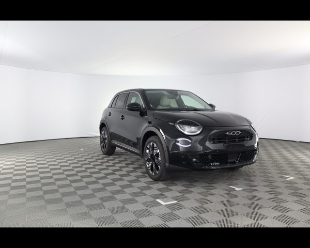 Fiat 600 Hybrid My25 La Prima Hybrid 100cv km 0 a PIACENZA