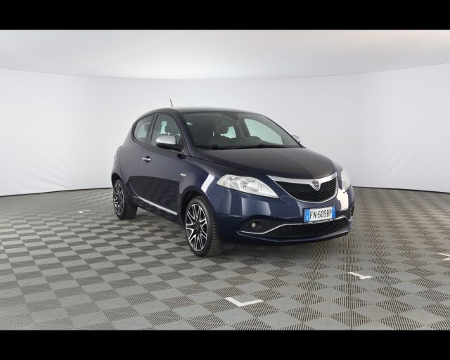 Lancia Ypsilon III 2015 - 1.3 mjt Platinum s&s 95cv my16 - foto 4 di 4