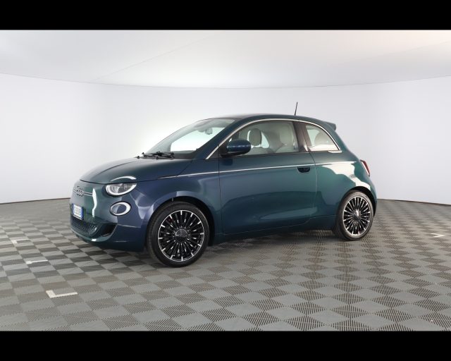 Fiat 500 IV 2020 - e 42 kWh La Prima usato a PIACENZA