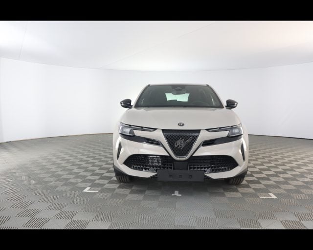 Alfa Romeo Junior Ibrida My26 Ibrida 1.2145cv Hybrid Edct6 - foto 3 di 4