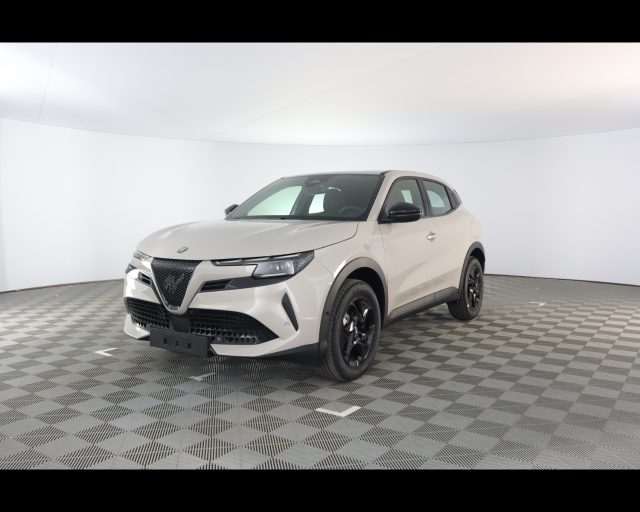 Alfa Romeo Junior Ibrida My26 Ibrida 1.2145cv Hybrid Edct6 - foto 2 di 4