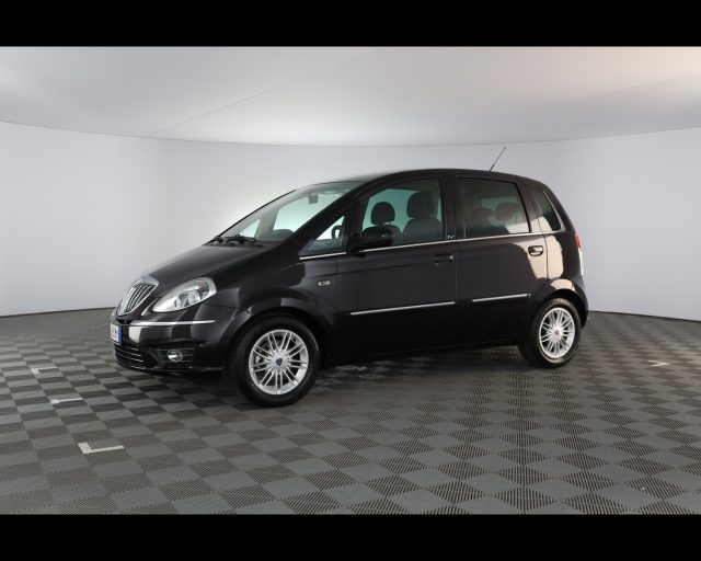 Lancia MUSA II 2007 - 1.4 16v Platinum c/sens.par. s/TA usato a PIACENZA