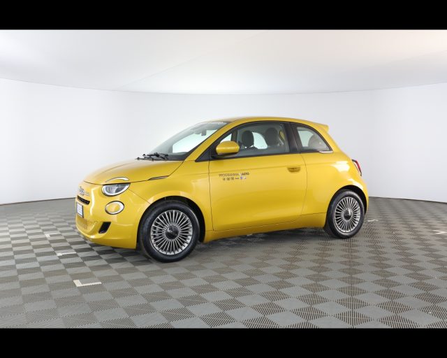 Fiat 500 Hybrid Berlina Torino 1.0Hybrid Berlina km 0 a PIACENZA