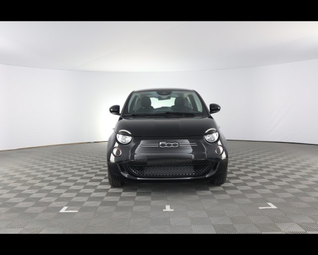 Fiat 500e Hatchback MY25- - 320 Berlina + Pack Tech - foto 3 di 4