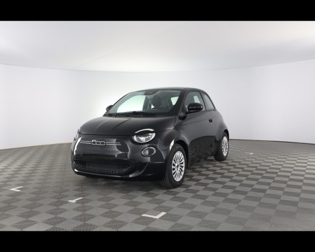 Fiat 500e Hatchback MY25- - 320 Berlina + Pack Tech - foto 2 di 4
