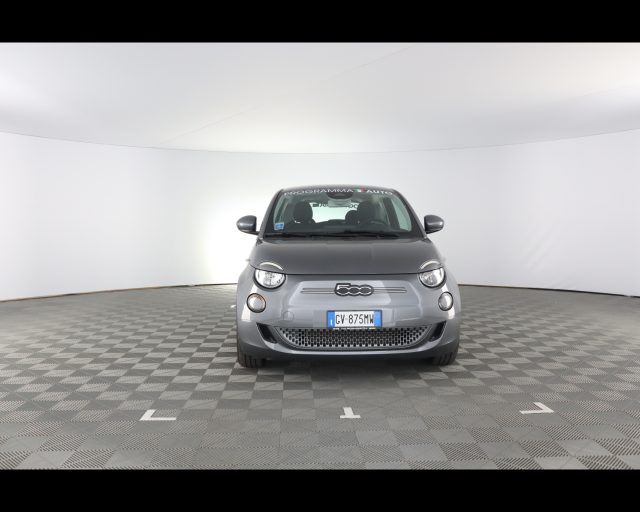 Fiat 500 Nuova HATCHBACK MY23-La Nuova - 320 Berlina - foto 3 di 4