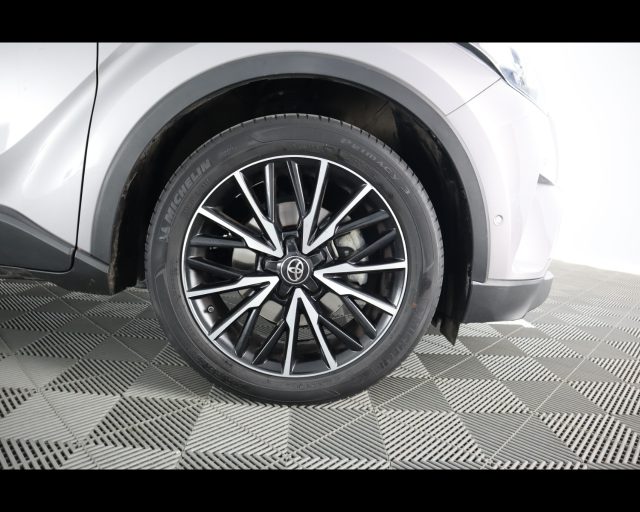 Toyota C-HR 1.2t Lounge 4wd cvt usato a PIACENZA