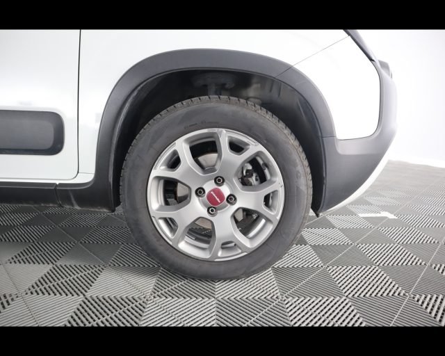 Fiat Panda 1.0 firefly hybrid City Cross s&s 70cv 5p.ti, del 2022, 83.914 km, in vendita a Piacenza (PC)