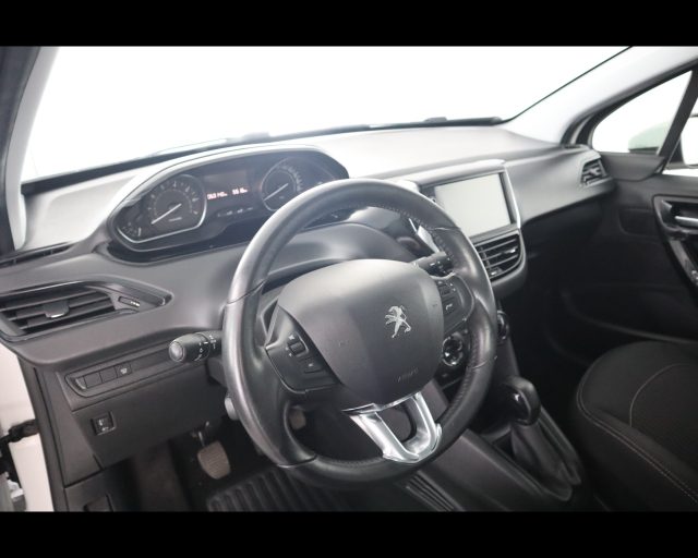 Peugeot 208 1.2 puretech Active s&s 82cv 5p neopatentati - foto 3 di 4