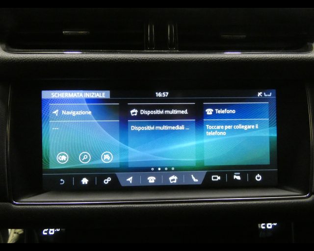 Jaguar XF Sportbrake 2.0d i4 R-Sport 180cv auto my20 usato a PIACENZA