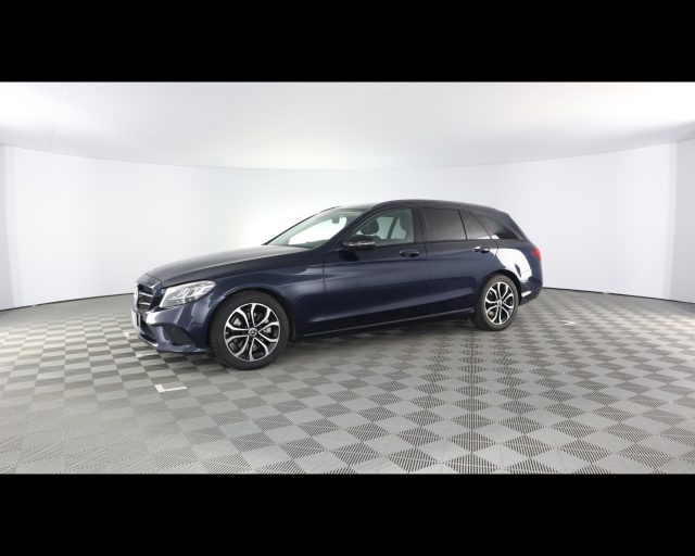 Mercedes-Benz CLA sse C SW 220 d Premium auto usato a PIACENZA