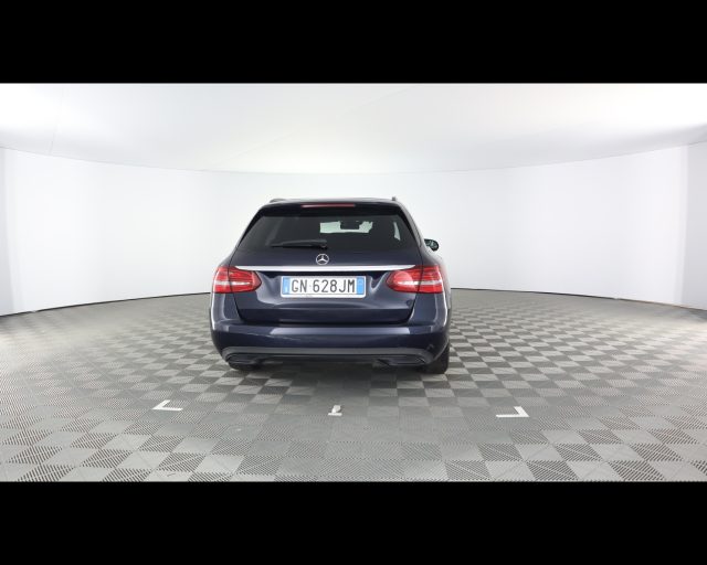 Mercedes-Benz CLA sse C SW 220 d Premium auto, del 2021, 113.863 km, in vendita a Piacenza (PC)