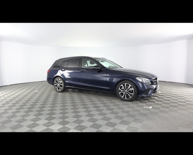 Mercedes-Benz CLA sse C SW 220 d Premium auto, del 2021, 113.863 km, in vendita a Piacenza (PC)