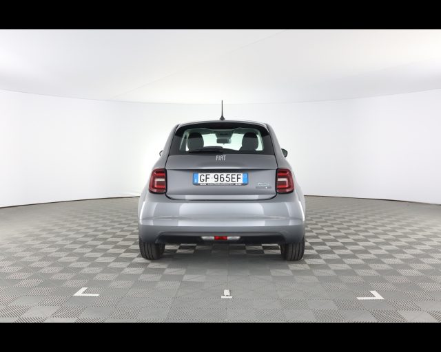 Fiat 500e 42 kWh Passion usato a PIACENZA