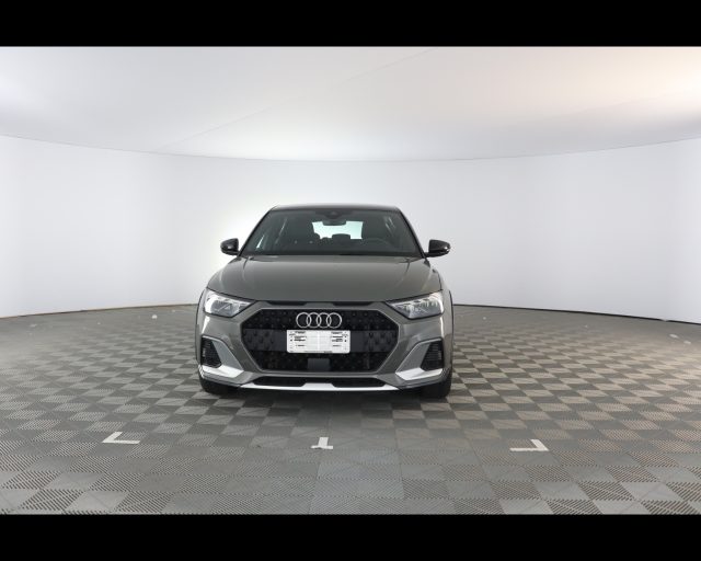 Audi A1 II 2019 Citycarver - Citycarver 25 1.0 tfsi 95cv - foto 3 di 4