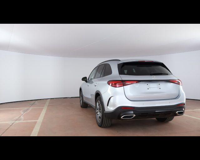 Mercedes-Benz GLC 220 d mhev AMG Advanced 4matic auto, del 2022, 24.836 km, in vendita a Piacenza (PC)