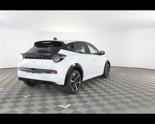 Lancia Ypsilon Nuova MHEV serie 1 Nuova LX 1.2 110cv Ibrida, in vendita a Piacenza (PC)