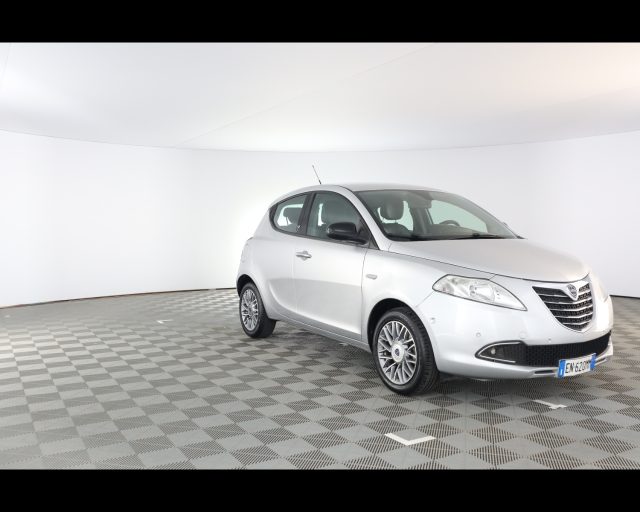 Lancia Ypsilon III 2011 - 0.9 t.air Platinum s&s 85cv dfn - foto 4 di 4