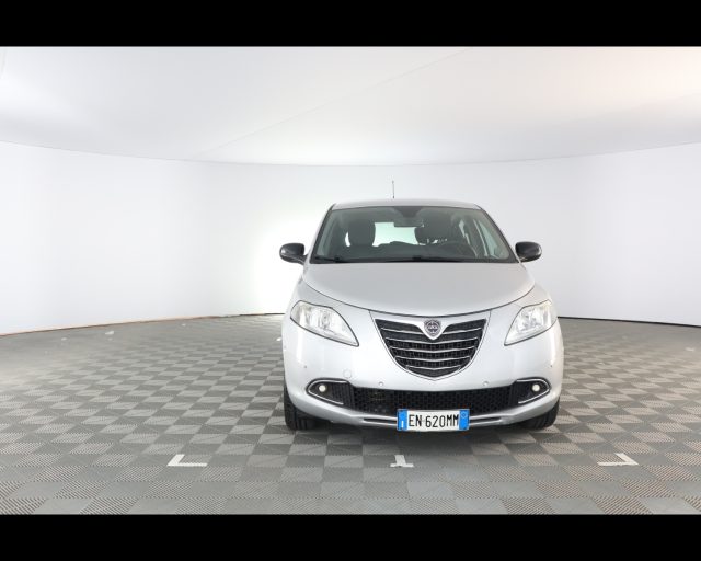 Lancia Ypsilon III 2011 - 0.9 t.air Platinum s&s 85cv dfn - foto 3 di 4