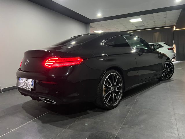 Mercedes-Benz C 220 d Auto 4Matic Coup� 194cv AMG - foto 4 di 4