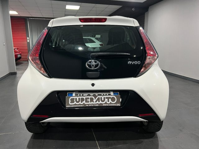 Toyota Aygo 1.0 VVT-i 69 CV 5 porte x-play MY - foto 4 di 4