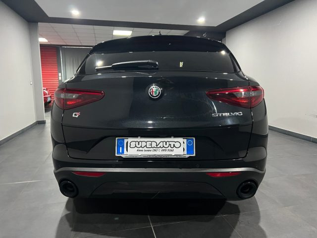 Alfa Romeo Stelvio 2.2 Turbodiesel 190 CV AT8 Q4 Sprint TOTAL BLACK - foto 4 di 4