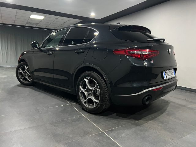 Alfa Romeo Stelvio 2.2 Turbodiesel 190 CV AT8 Q4 Sprint TOTAL BLACK - foto 3 di 4