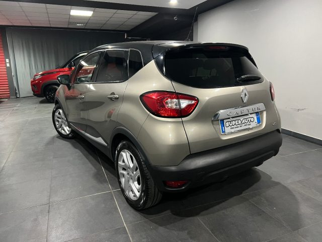 Renault Captur 1.5 dCi 8V 110 CV Start&Stop Energy R-Link - foto 3 di 4