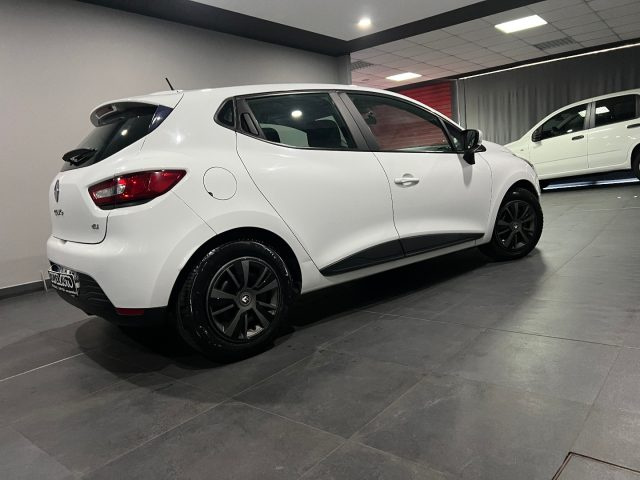 Renault Clio dCi 8V 75 CV 5 porte MOLTO BELLA - foto 3 di 4