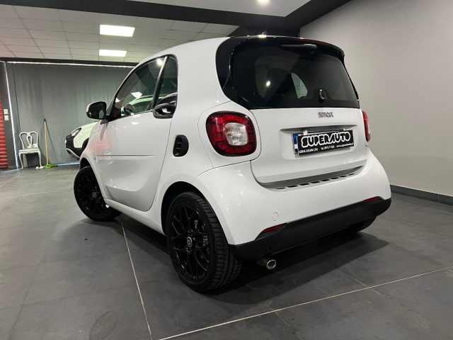smart forTwo 90 0.9 Turbo twinamic Passion - foto 3 di 4