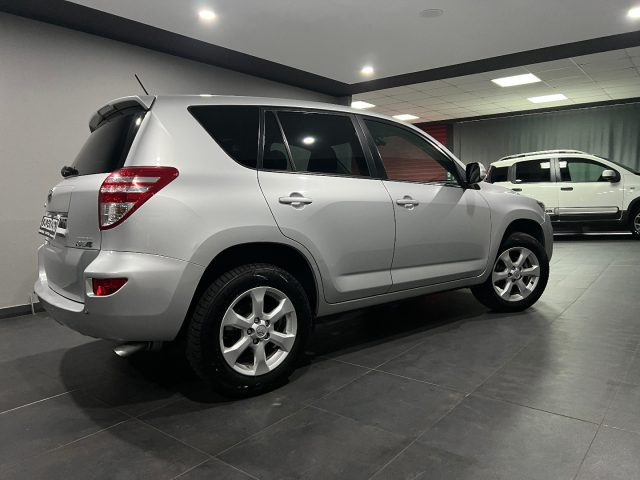 Toyota RAV 4 2.2 D-4D 150 cv EXCLUSIVE - foto 4 di 4