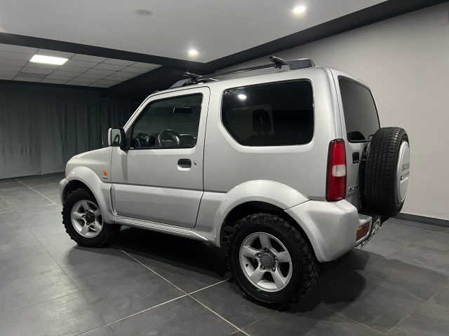 Suzuki Jimny 1.5 DDiS cat 4WD JLX 86 CV - foto 4 di 4